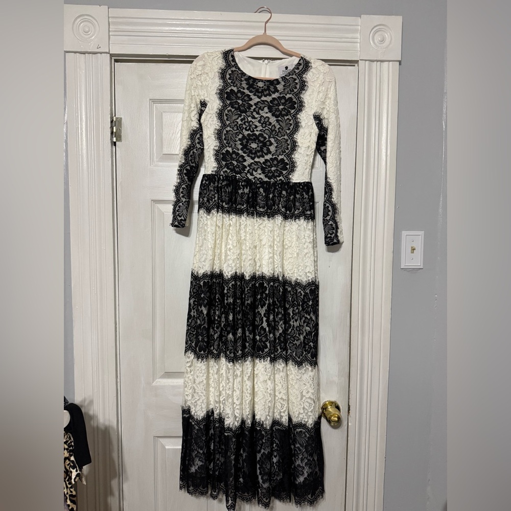 Dainty Jewell’s dress